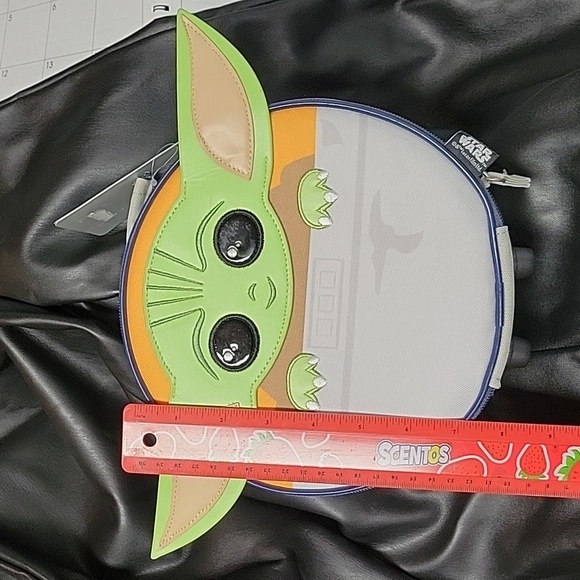 New Disney's Star Wars mandolorian lunch box - Picture 6 of 6